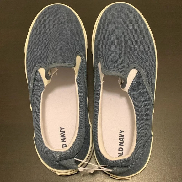 OLD NAVY Gender Neutral Slip-On Sneakers in‎ Chambray - Picture 2 of 4